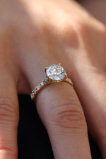 2.5 Carat Round Brilliant Lab Grown Diamond Ring Yellow Gold