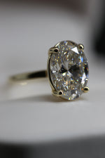 4.5 Carat Oval Lab grown Diamond Solitaire Yellow Gold Certified