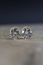 6 carat Lab grown Diamond Earrings Yellow Gold Certified