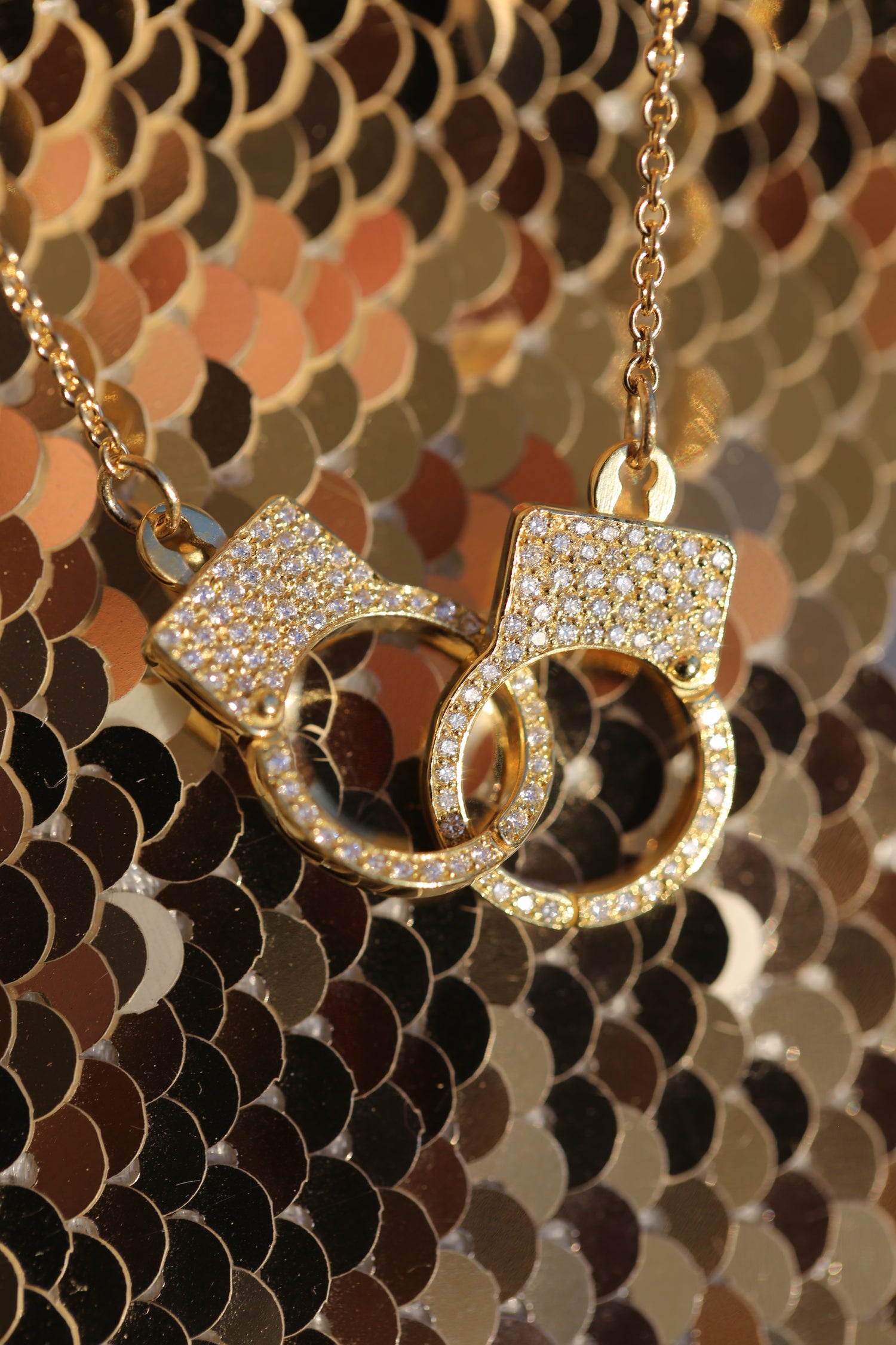 Charlotte – Smallest Handcuffs Diamond Necklace
