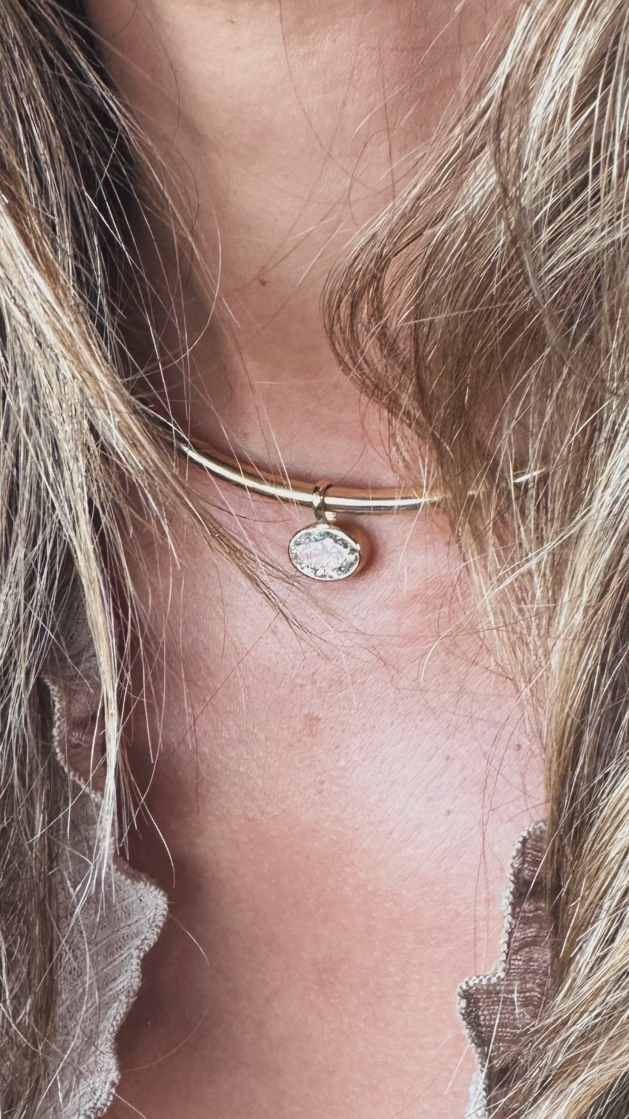Ovalianna Diamond Choker – 3 Carat Oval Lab Grown Diamond Bezel | 14K Gold
