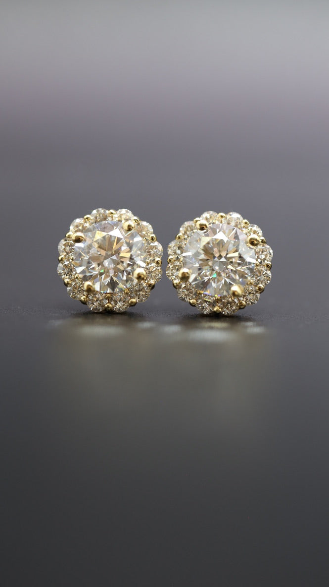 4.43 Carat Round Brilliant Lab Grown Diamonds Halo Yellow Gold Earrings (IGI Certified)