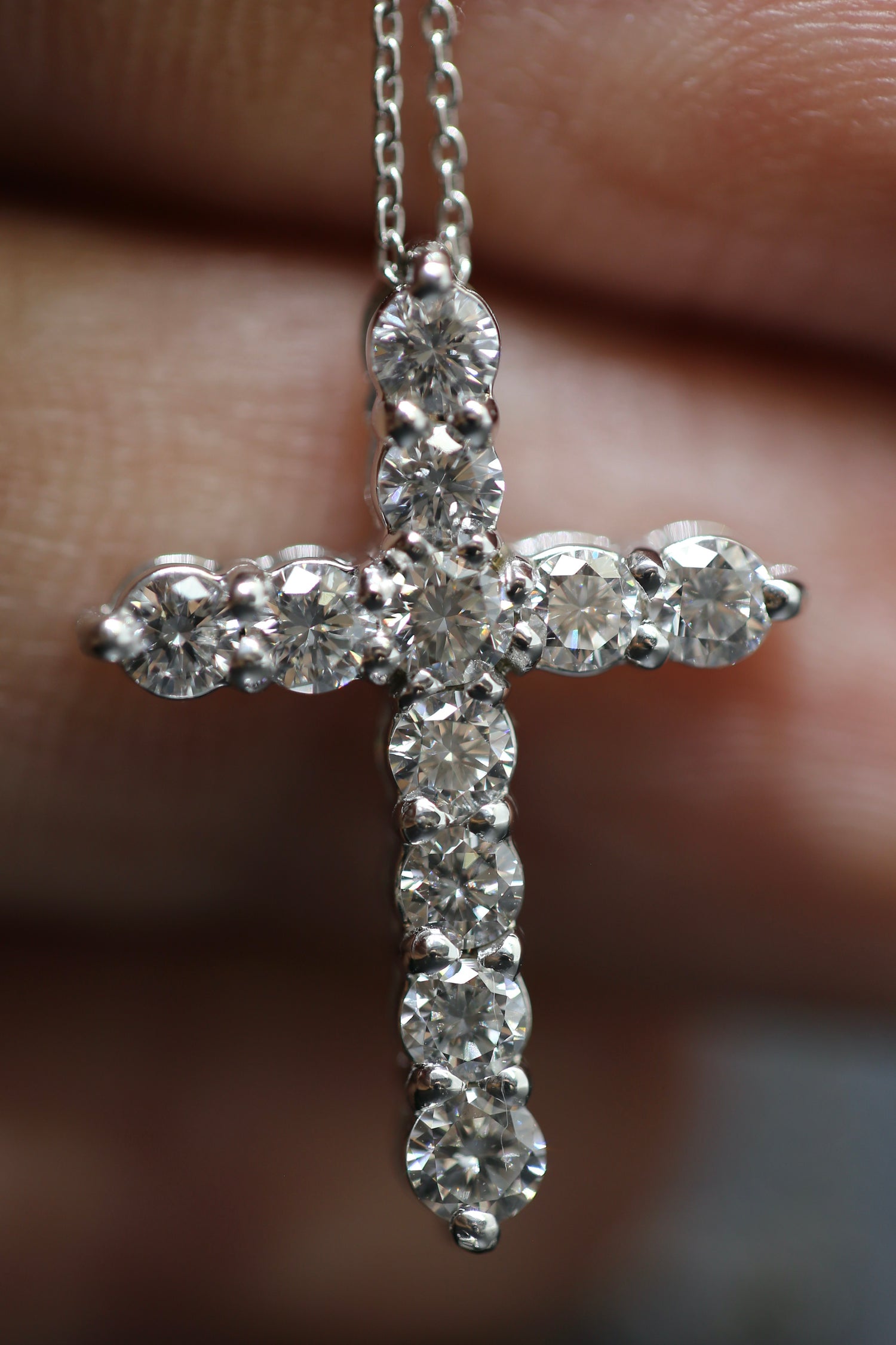 Cross 1.5 Carat Round Diamond Pendant