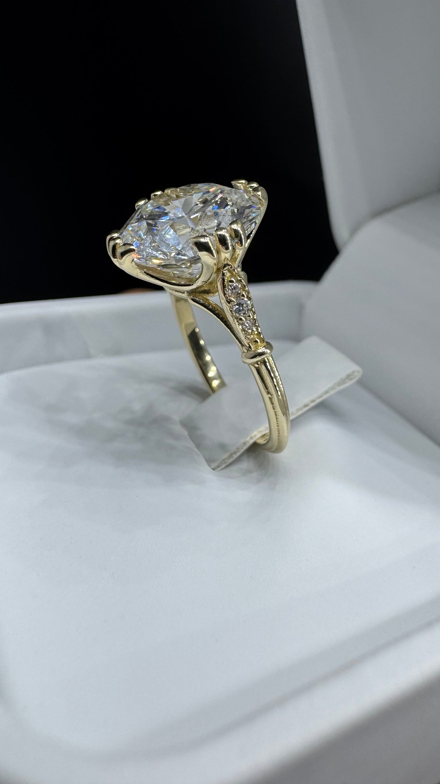 Edwardian Era Ring 5 Carat Round Brilliant Lab Grown Diamond in Yellow Gold