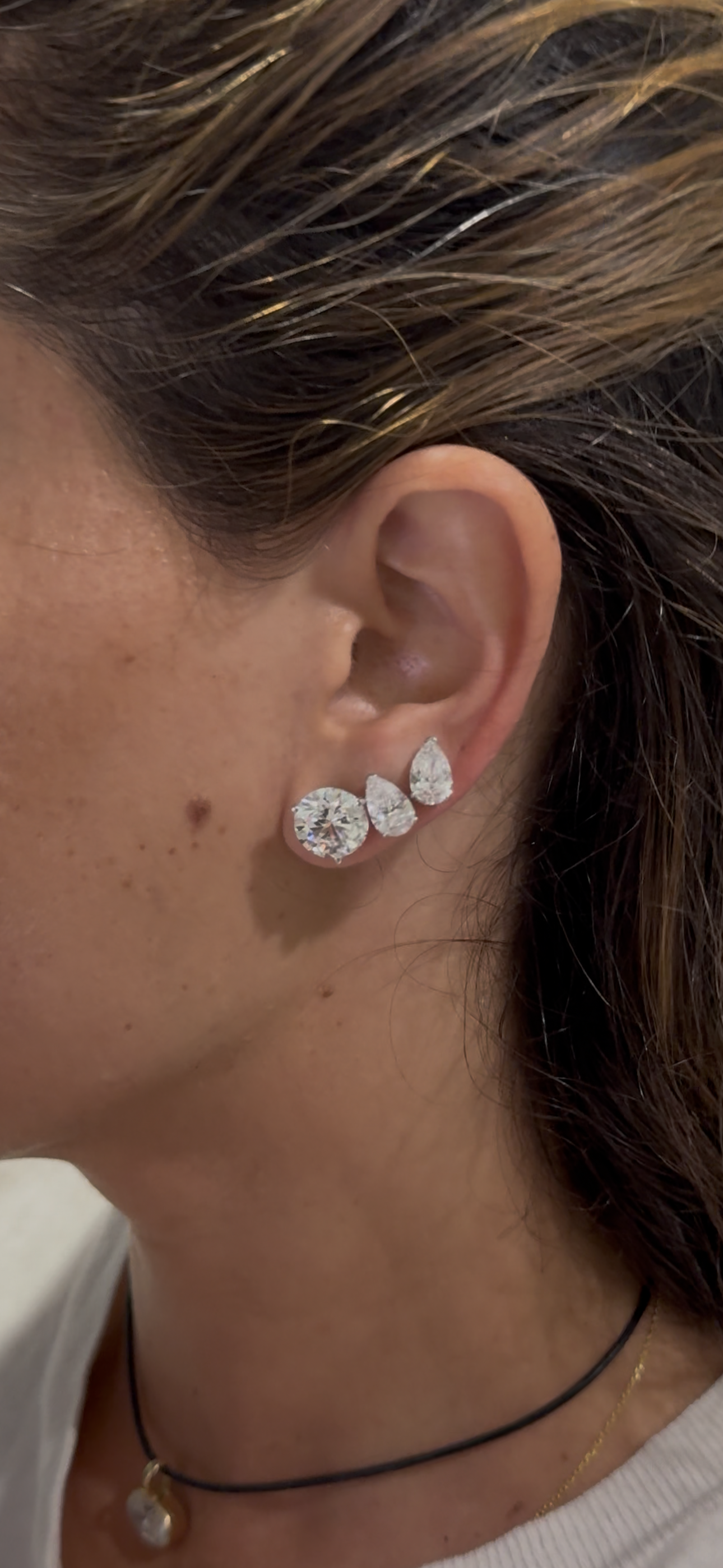 The Flow 16 carat lab grown Diamond earrings white gold certified CVD