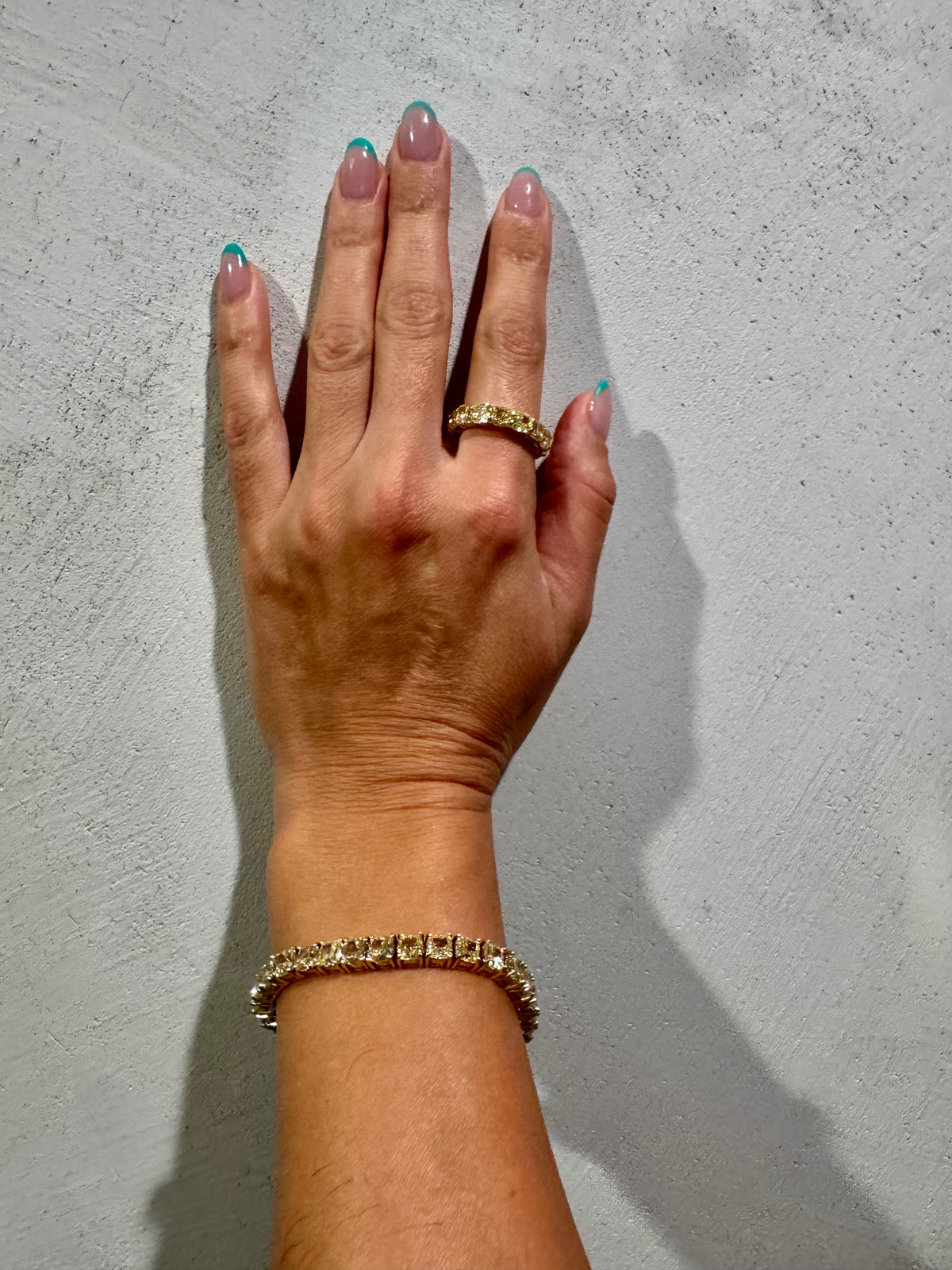 The Piper | 22 Carat Fancy Yellow Cushion Cut Lab Grown Diamond Tennis Bracelet | 14K Yellow Gold