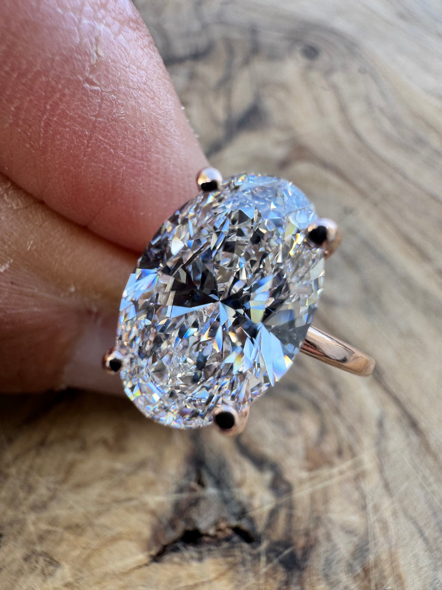 Sahar™ 5 Carat Oval Brilliant Lab-Grown Diamond Engagement Ring | IGI Certified | 14K Rose Gold