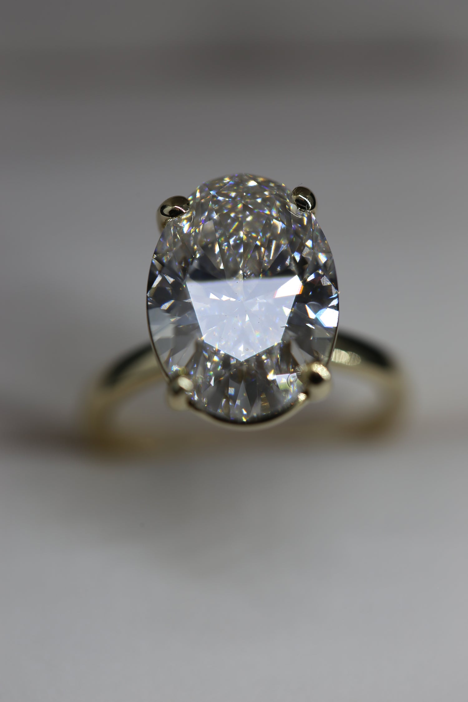 4.5 Carat Oval Lab grown Diamond Solitaire Yellow Gold Certified