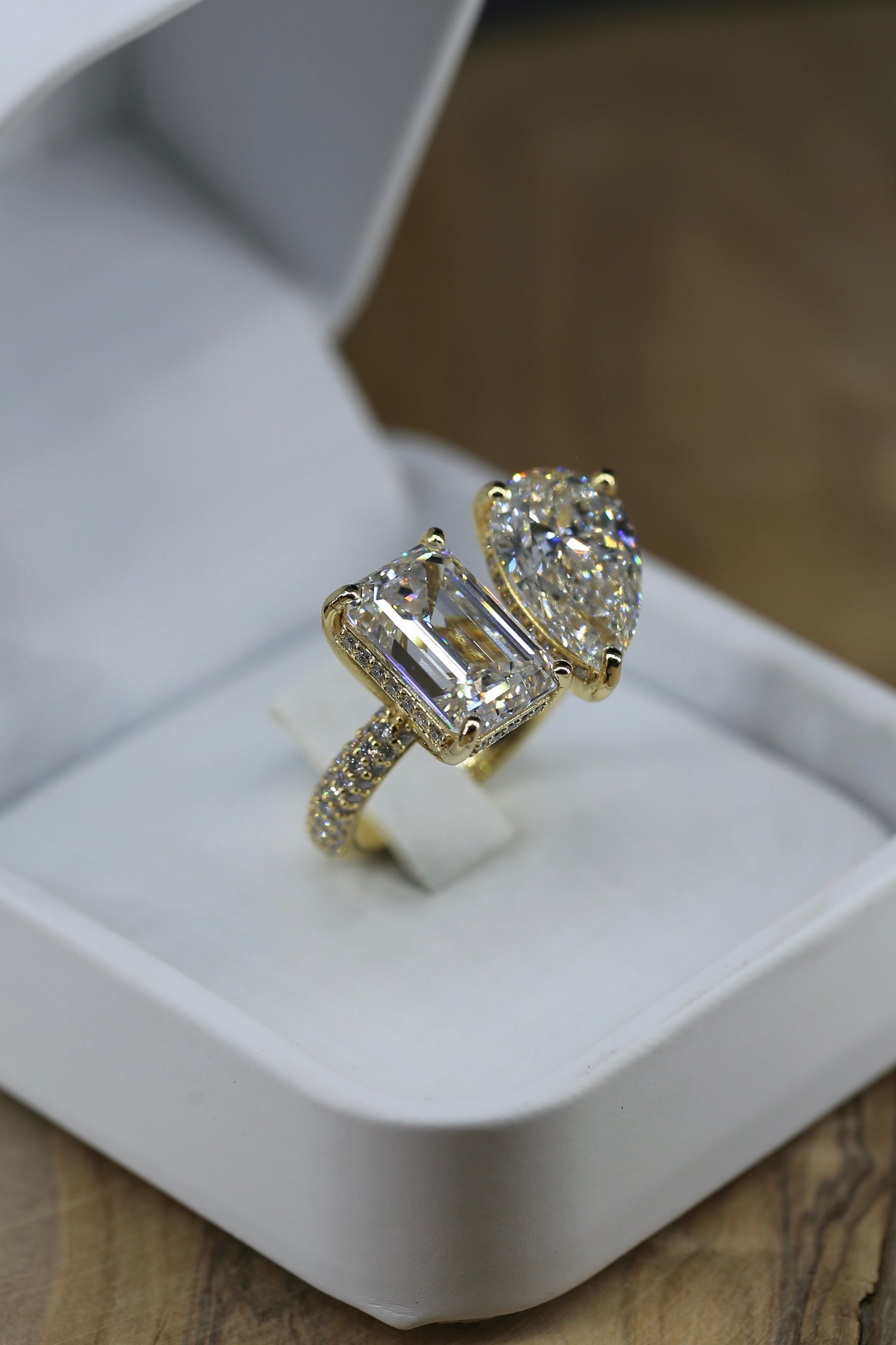 11.76 carat lab grown diamonds Toy El Moi Yellow Gold Ring